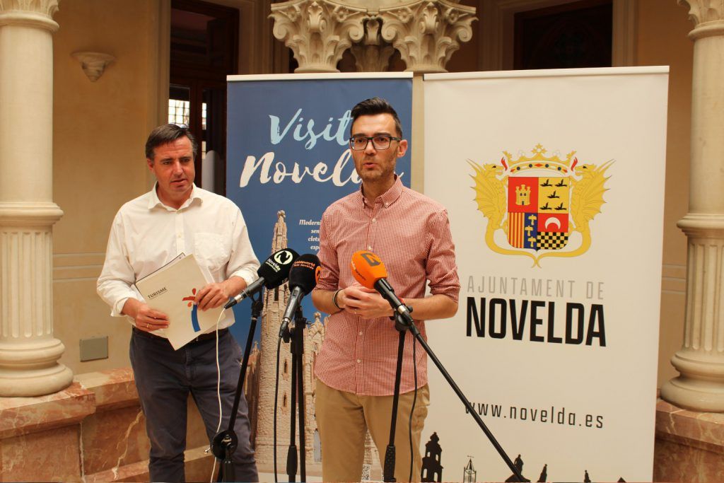 Ayuntamiento de Novelda 08-visita-Herick-campos-1024x683 Novelda presenta al Director General de Turismo sus proyectos para potenciar la marca Novelda Modernista 