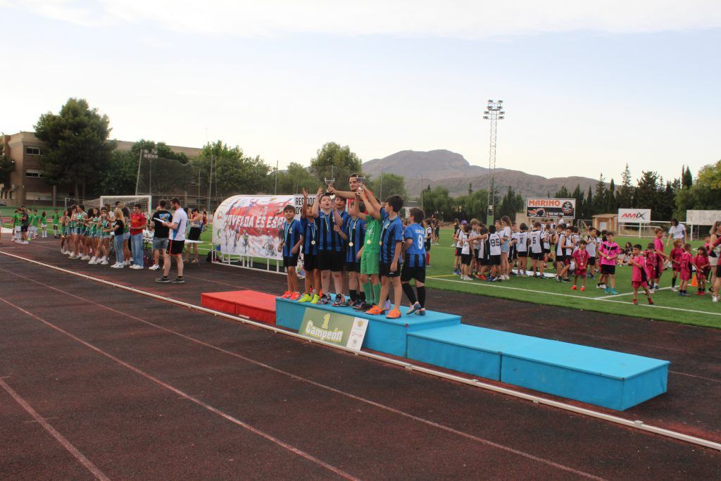 Ayuntamiento de Novelda IMG_2566-1024x683 El Poliesportiu Municipal acull el lliurament de trofeus dels Jocs Escolars Municipals 