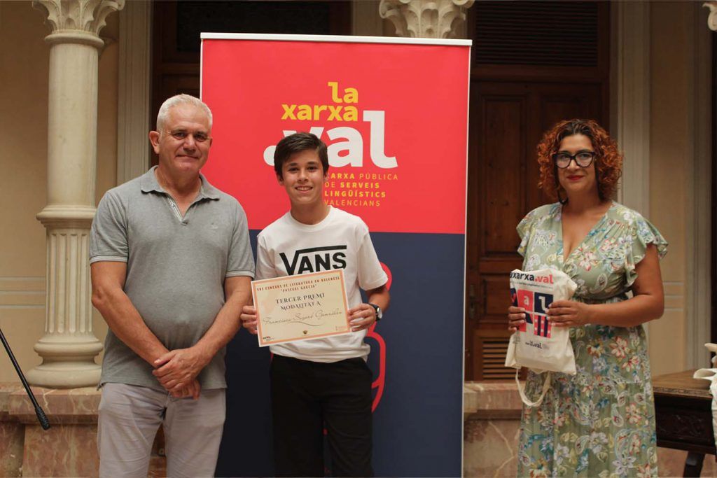 Ayuntamiento de Novelda Pascual-Garcia-1-1024x683 El Centro Cultural Gómez Tortosa ha acogido la entrega de premios del XVI Concurso Juvenil de Literatura en Valencià Pascual García. 