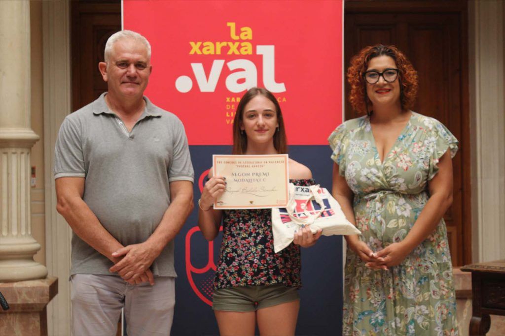 Ayuntamiento de Novelda Pascual-Garcia-8-1024x683 El Centro Cultural Gómez Tortosa ha acogido la entrega de premios del XVI Concurso Juvenil de Literatura en Valencià Pascual García. 