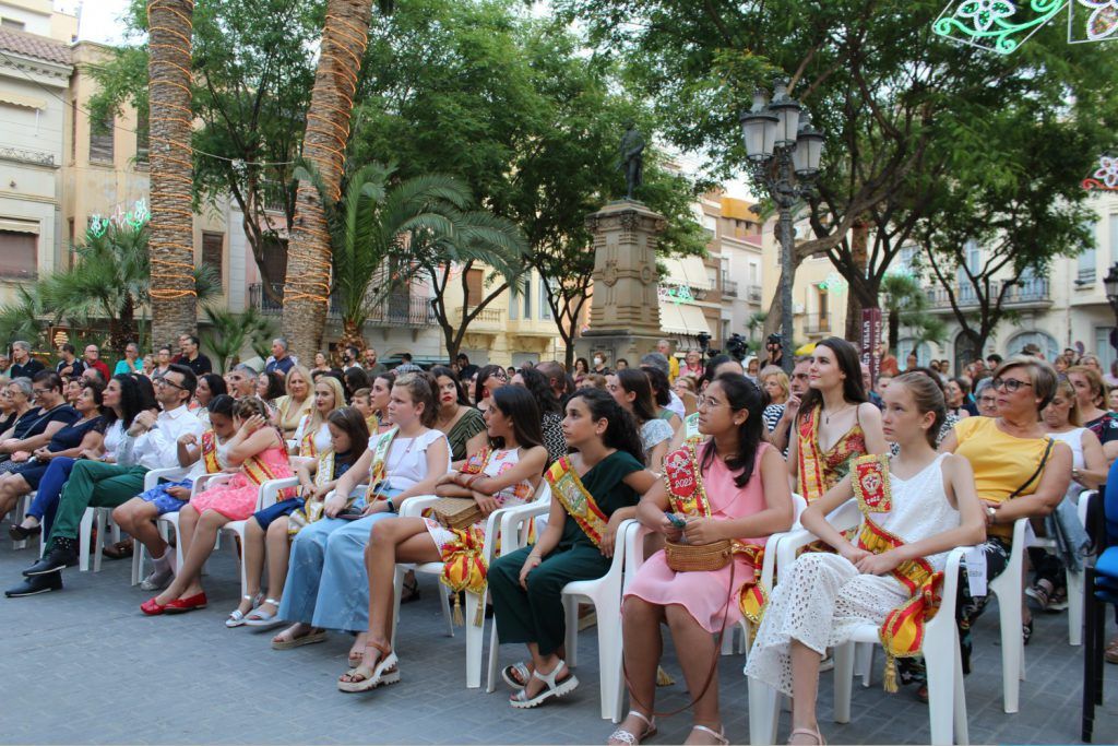 Ayuntamiento de Novelda 03-Presentacion-Betania-1024x683 La Plaça Vella acoge la presentación de Betania 2022 