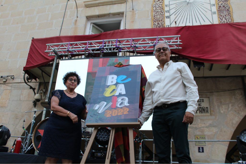 Ayuntamiento de Novelda 09-Presentacion-Betania-1024x683 La Plaça Vella acoge la presentación de Betania 2022 
