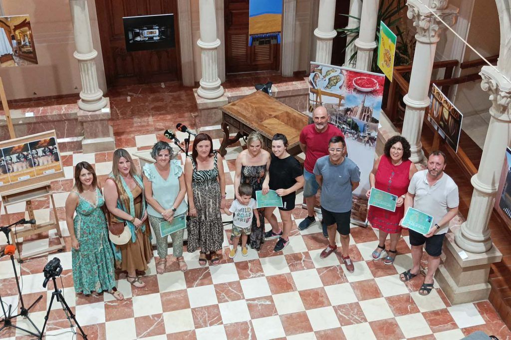 Ayuntamiento de Novelda escaparate-1024x683 Comerç entrega els premis del primer concurs d'aparadors Novelda en Festes 