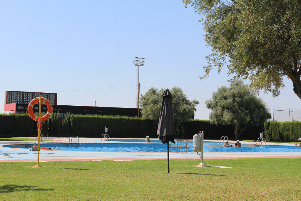 Ayuntamiento de Novelda 13-1024x683 El Govern Municipal encarrega el projecte per a la millora integral de les piscines municipals 