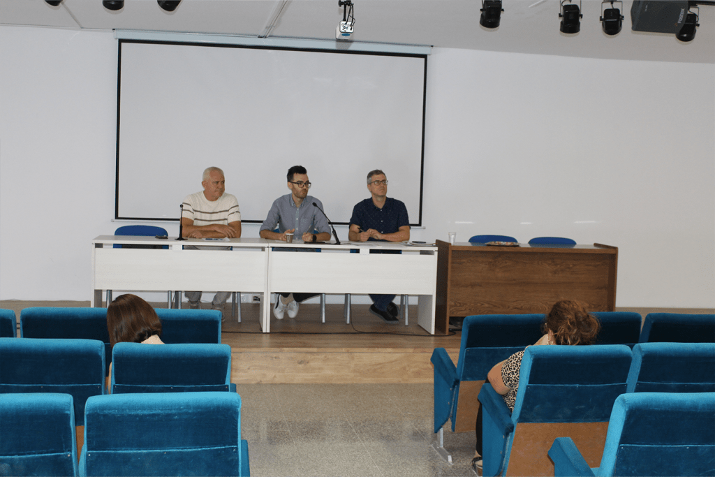 Ayuntamiento de Novelda consejo-2-1024x683 La Casa de Cultura acoge una nueva reunión del Consejo Agrario 