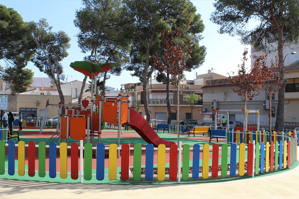 Ayuntamiento de Novelda 05-inauguracion-parque-san-lazaro-1024x683 El barri de Sant Roque reestrena en parc de Sant Lázaro 