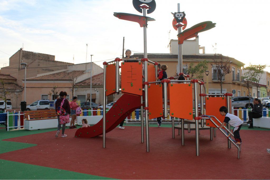 Ayuntamiento de Novelda 25-inauguracion-parque-san-lacaro-1024x683 El barri de Sant Roque reestrena en parc de Sant Lázaro 