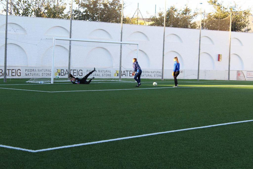 Ayuntamiento de Novelda futbol-2-1024x683 La Magdalena acull els partits de preparació de les seleccions autonòmiques femenines de futbol sub-15 i sub-17 