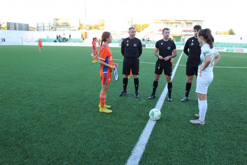 Ayuntamiento de Novelda futbol-8-1024x683 La Magdalena acull els partits de preparació de les seleccions autonòmiques femenines de futbol sub-15 i sub-17 