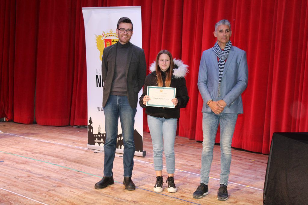 Ayuntamiento de Novelda IMG_8526-1024x683 El Ayuntamiento reconoce a los alumnos noveldenses premiados por Generalitat por su rendimiento académico 