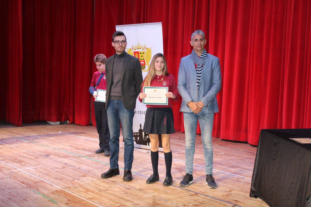Ayuntamiento de Novelda IMG_8564-1024x683 L'Ajuntament reconeix als alumnes noveldenses premiats per Generalitat pel seu rendiment acadèmic 