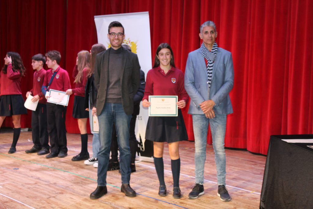 Ayuntamiento de Novelda IMG_8575-1024x683 L'Ajuntament reconeix als alumnes noveldenses premiats per Generalitat pel seu rendiment acadèmic 