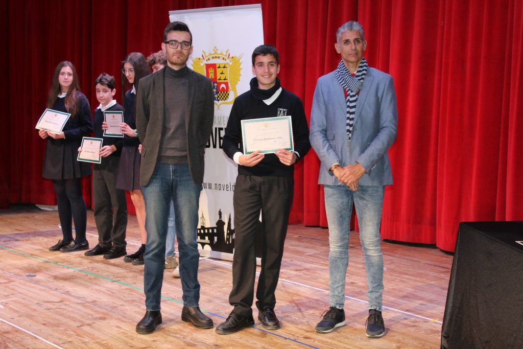 Ayuntamiento de Novelda IMG_8597-1024x683 El Ayuntamiento reconoce a los alumnos noveldenses premiados por Generalitat por su rendimiento académico 