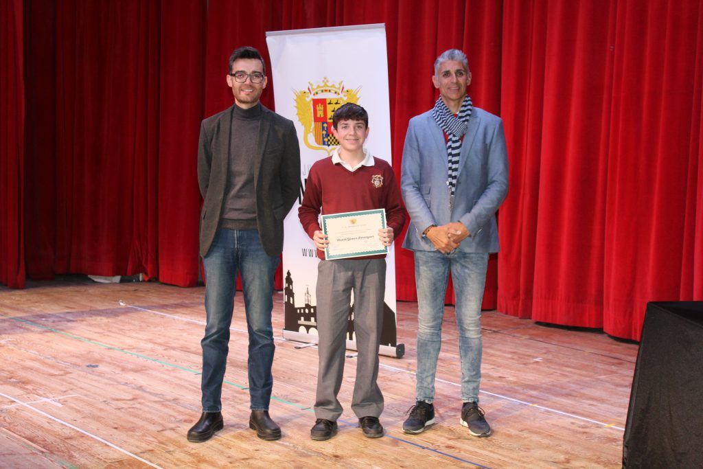 Ayuntamiento de Novelda IMG_8605-1024x683 El Ayuntamiento reconoce a los alumnos noveldenses premiados por Generalitat por su rendimiento académico 