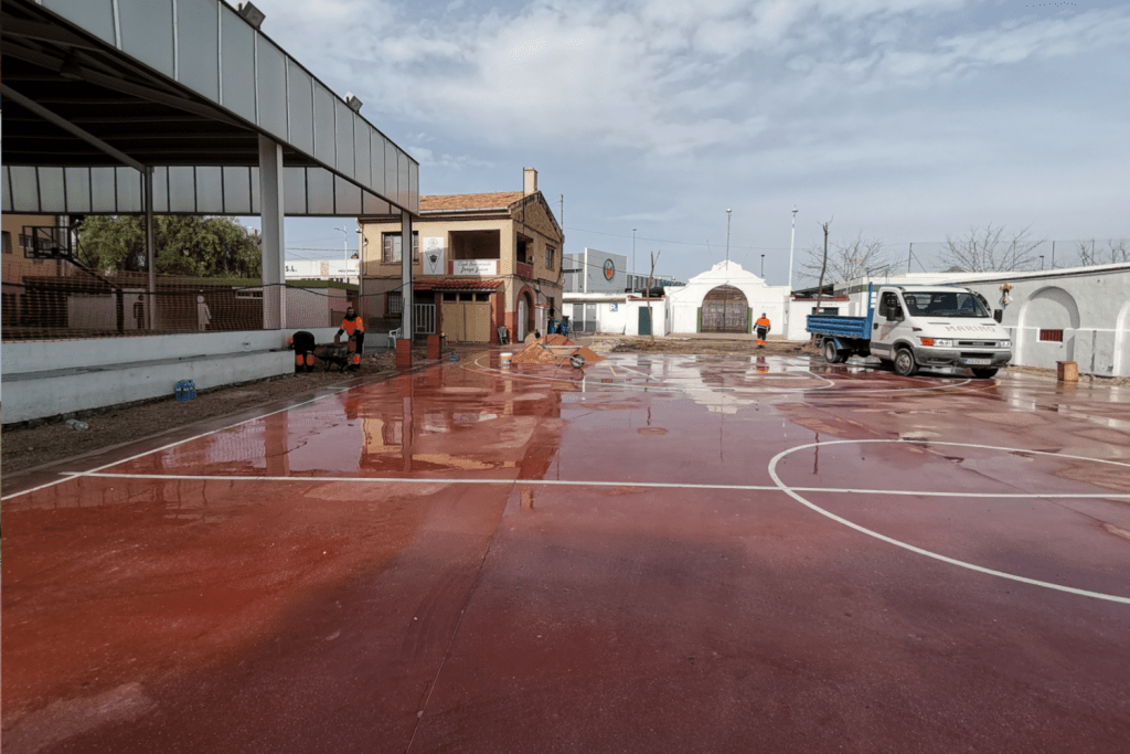Ayuntamiento de Novelda 05-Obras-Deporte-1024x683 Deportes inicia las obras de adecuación de la pista de baloncesto exterior de la Magdalena 