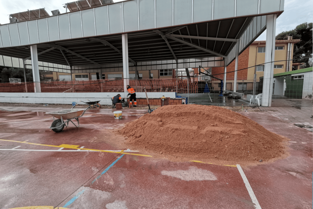 Ayuntamiento de Novelda 09-Obras-Deporte-1024x683 Esports inicia les obres d'adequació de la pista de bàsquet exterior de la Magdalena 