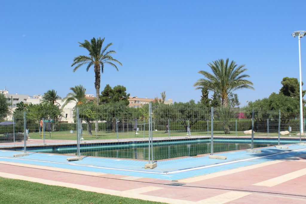 Ayuntamiento de Novelda 01-1024x683 El Ayuntamiento proyecta para el próximo septiembre la reforma integral de las piscinas municipales 