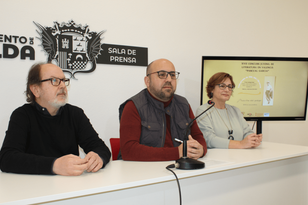Ayuntamiento de Novelda 01-Pacual-García-1024x683 Normalización Lingüística convoca el XVII Concurso Juvenil de Literatura en Valencià Pascual García 