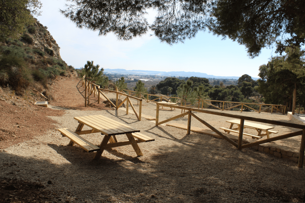 Ayuntamiento de Novelda 05-1024x683 Medio Ambiente presenta la nueva área recreativa del castillo de La Mola 