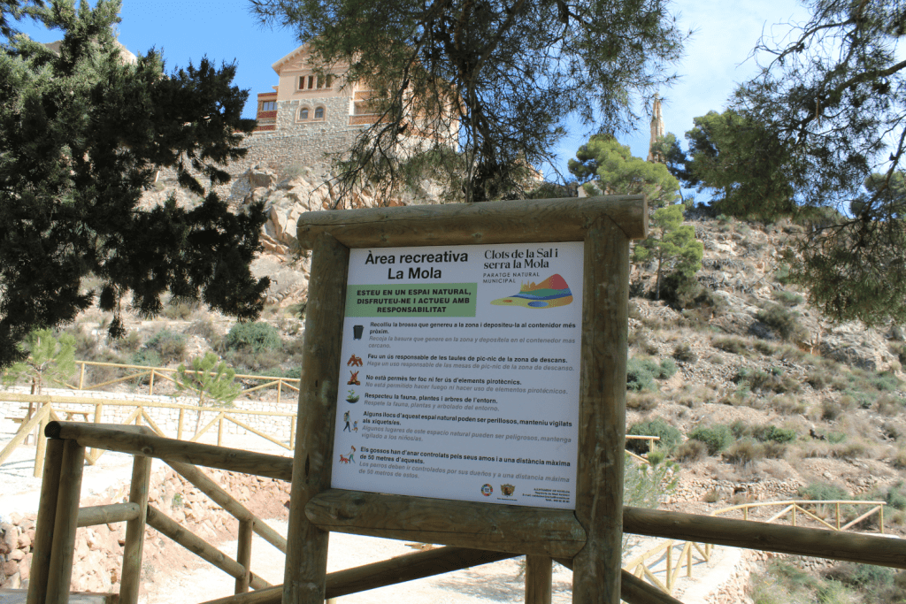 Ayuntamiento de Novelda 06-1024x683 Medio Ambiente presenta la nueva área recreativa del castillo de La Mola 