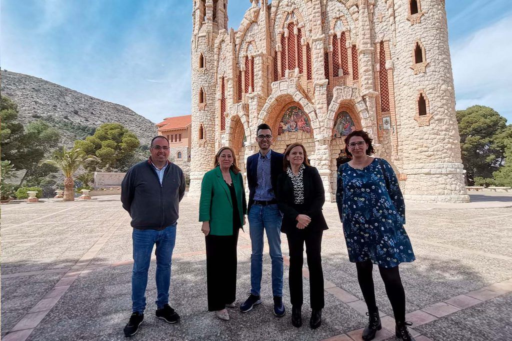 Ayuntamiento de Novelda 10-Visita-Delegada-1-1024x683 Novelda podrà optar a ajudes europees per a la rehabilitació del Castell de la Mola 