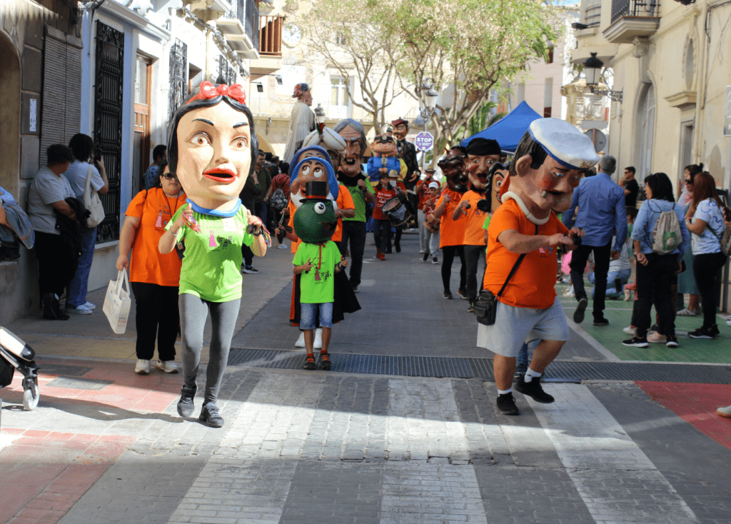 Ayuntamiento de Novelda 14-Trobada-1024x734 Novelda va acollir la festa de la llengua i l'escola en valencià en la XXV Trobada d’Escoles en Valencià de les Valls del Vinalopó 