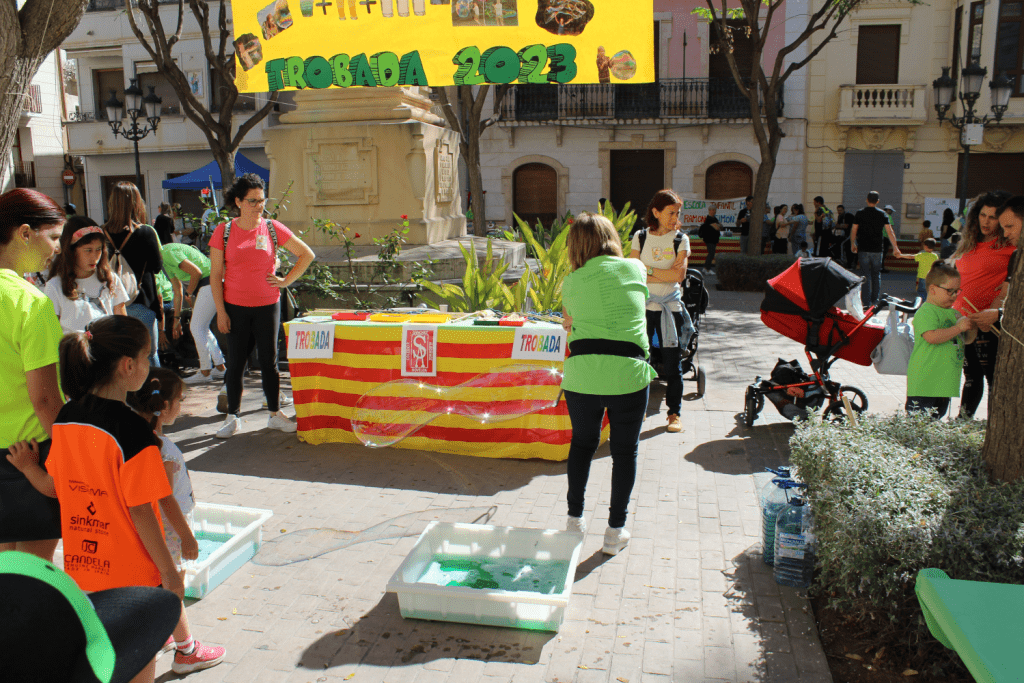 Ayuntamiento de Novelda 18-Trobada-1024x683 Novelda va acollir la festa de la llengua i l'escola en valencià en la XXV Trobada d’Escoles en Valencià de les Valls del Vinalopó 