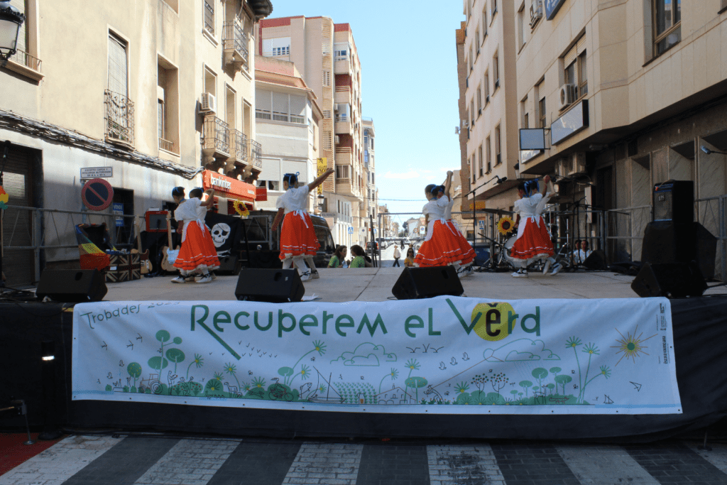 Ayuntamiento de Novelda 36-Trobada-1024x683 Novelda va acollir la festa de la llengua i l'escola en valencià en la XXV Trobada d’Escoles en Valencià de les Valls del Vinalopó 