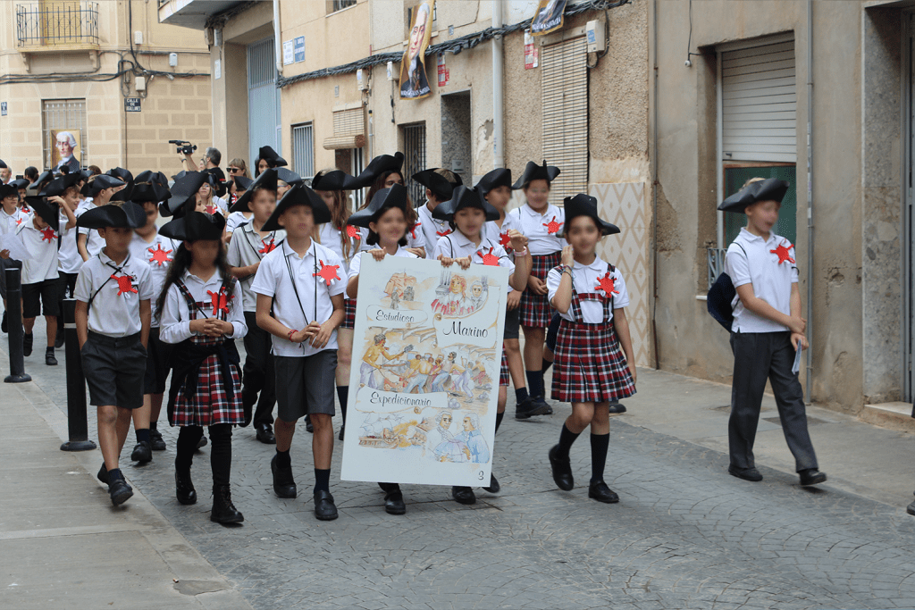 Ayuntamiento de Novelda 03-Desfile-Infantil-Jorge-Juan-1024x683 Los escolares noveldenses rinden homenaje a Jorge Juan 