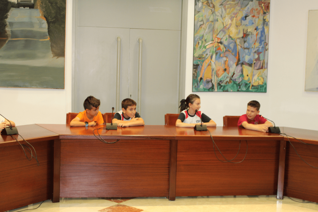 Ayuntamiento de Novelda 03-consejo-niños-1024x683 El Consell dels Xiquets i Xiquetes de Novelda trasllada les seues propostes en el ple de la Ciutat dels Xiquets 