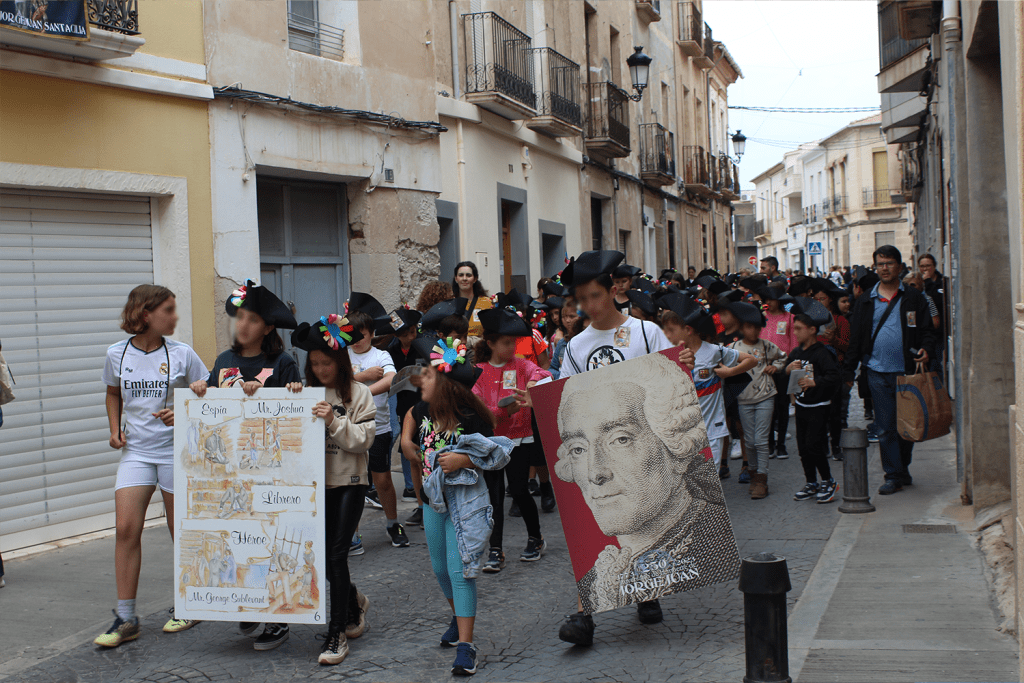 Ayuntamiento de Novelda 08-Desfile-Infantil-Jorge-Juan-1024x683 Els escolars noveldenses reten homenatge a Jorge Juan 
