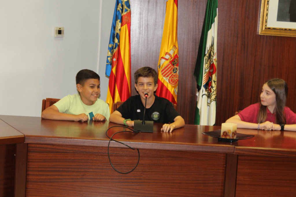 Ayuntamiento de Novelda 09-Consejo-de-los-niños-1024x683 El Consejo de los Niños y Niñas de Novelda traslada sus propuestas en el pleno de la Ciudad de los Niños 