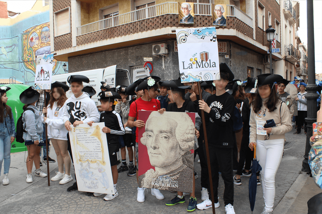 Ayuntamiento de Novelda 13-Desfile-Infantil-Jorge-Juan-1024x683 Los escolares noveldenses rinden homenaje a Jorge Juan 