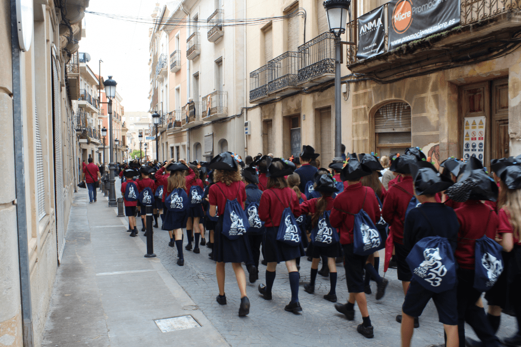 Ayuntamiento de Novelda 19-Desfile-Infantil-jorge-Juan-1024x683 Los escolares noveldenses rinden homenaje a Jorge Juan 