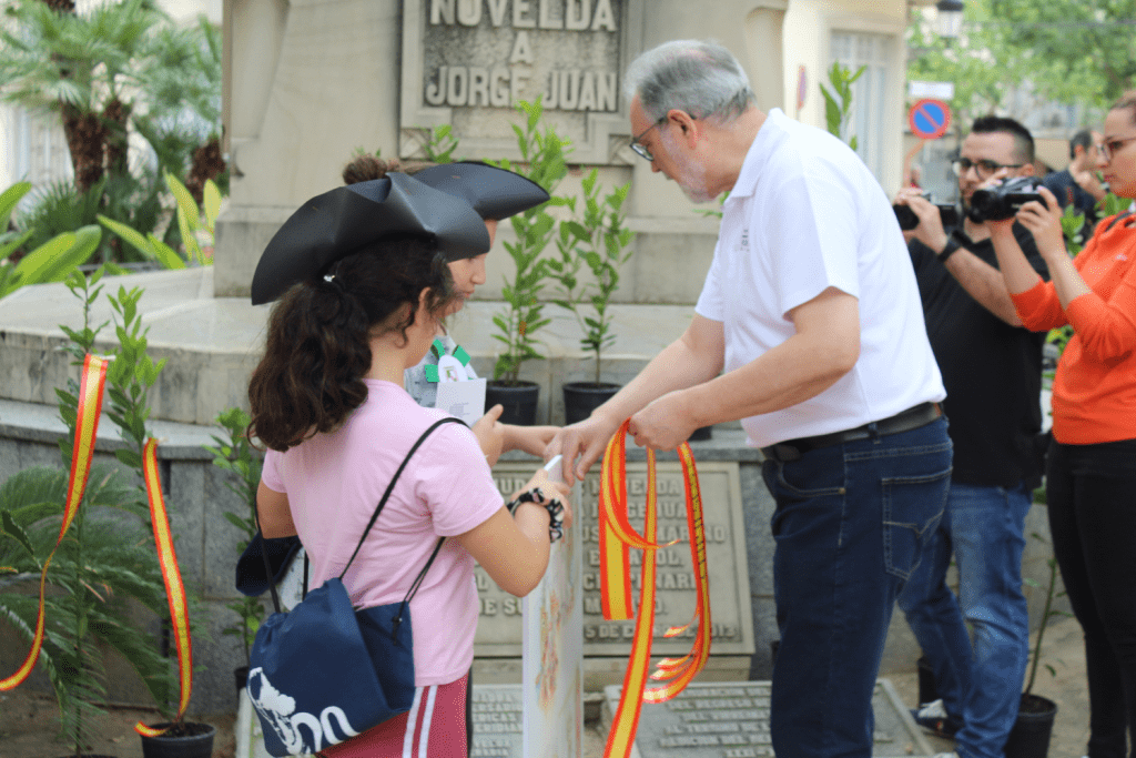 Ayuntamiento de Novelda 22-Desfile-Infantil-jorge-Juan-1024x683 Los escolares noveldenses rinden homenaje a Jorge Juan 