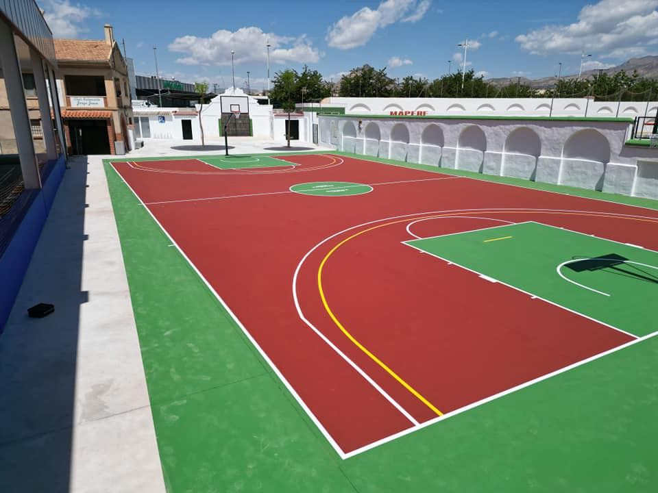 Ayuntamiento de Novelda 346449990_1276015656667014_5961949340939348782_n Finalizan las obras de mejora de la pista de baloncesto de La Magdalena 