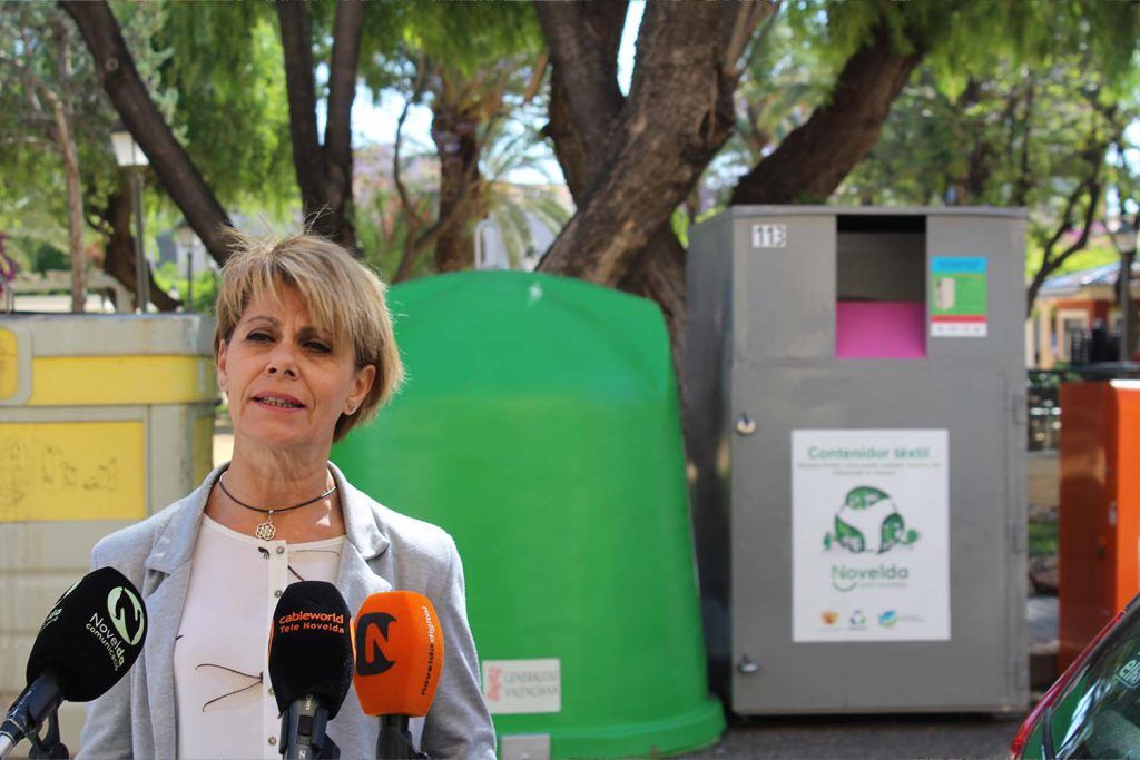 Ayuntamiento de Novelda contenedores-1-1024x683 Medi Ambient incrementa el nombre de contenidors per a la recollida de tèxtils 