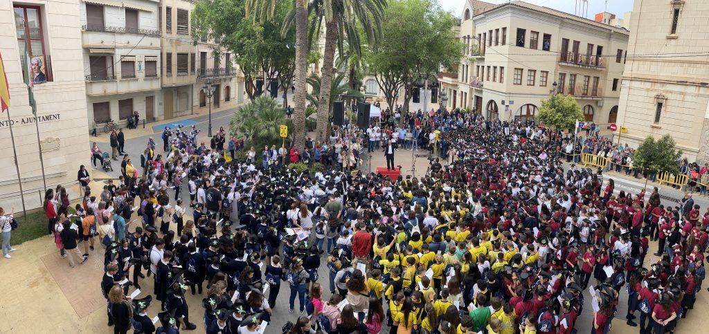 Ayuntamiento de Novelda mini-1-1024x483 Els escolars noveldenses reten homenatge a Jorge Juan 