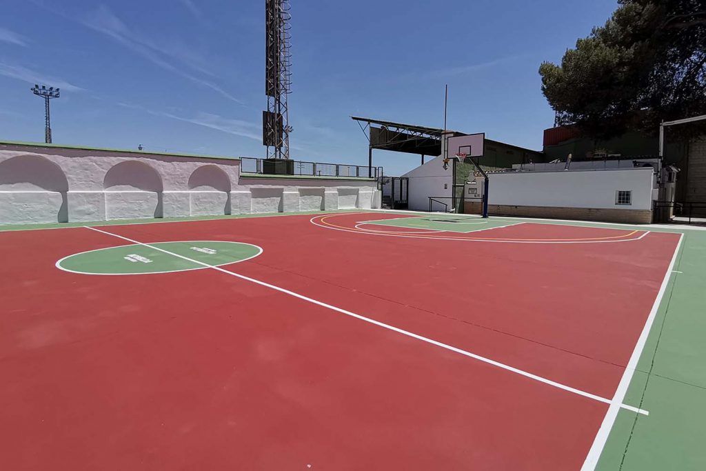 Ayuntamiento de Novelda pista-4-1024x683 Finalitzen les obres de millora de la pista de bàsquet de la Magdalena 