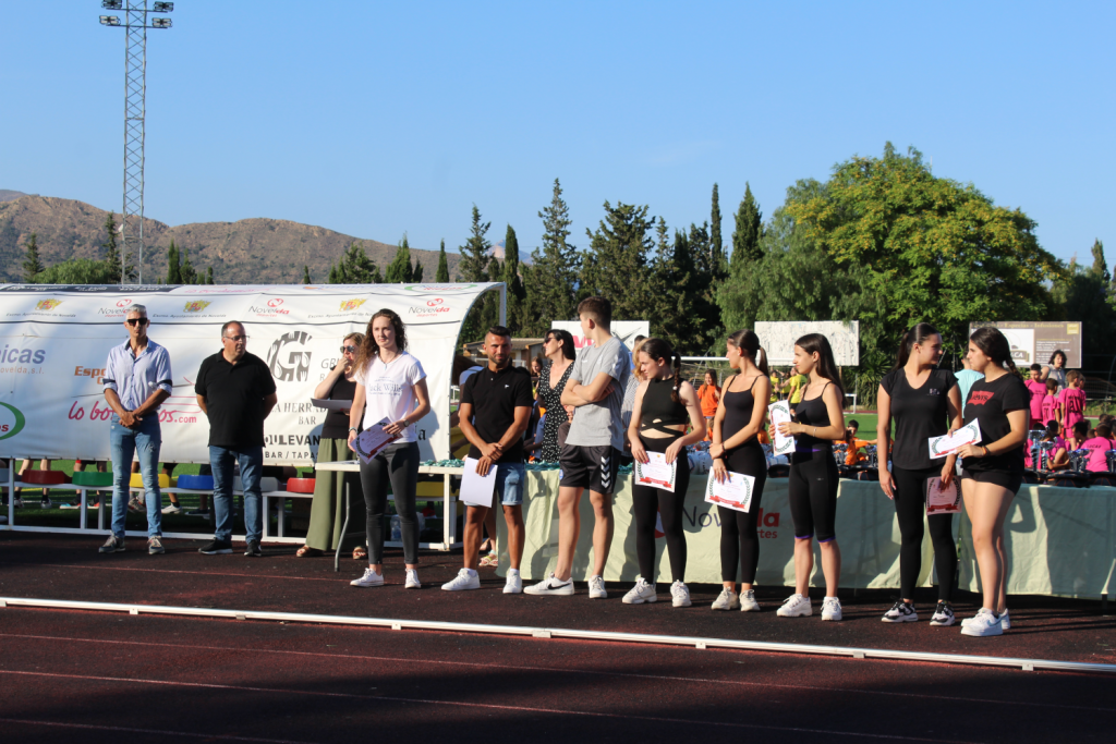 Ayuntamiento de Novelda 18-Juegos-escolares-1024x683 El Polideportivo Municipal acoge la entrega de trofeos de los Juegos Escolares 