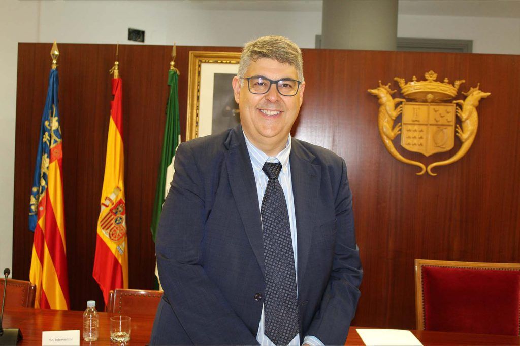 Ayuntamiento de Novelda investidura-34-1024x683 Fran Martínez, alcalde de Novelda: “Retornarem la confiança convertida en més treball, esforç i responsabilitat” 