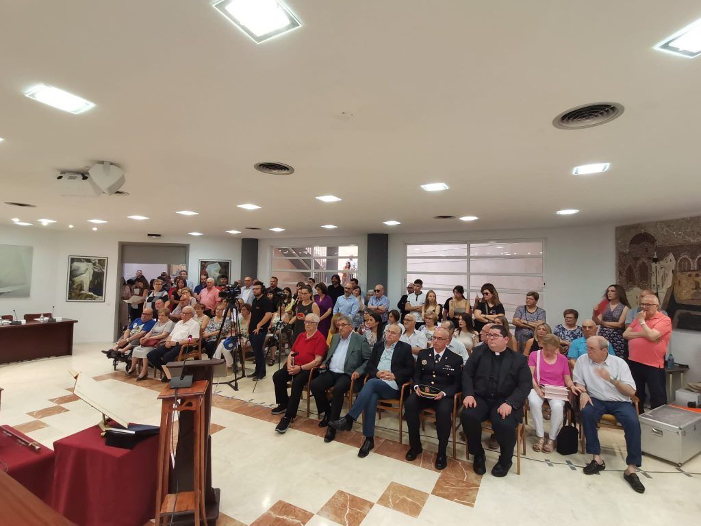 Ayuntamiento de Novelda investidura-41-1024x768 Fran Martínez, alcalde de Novelda: “Devolveremos la confianza convertida en más trabajo, esfuerzo y responsabilidad” 