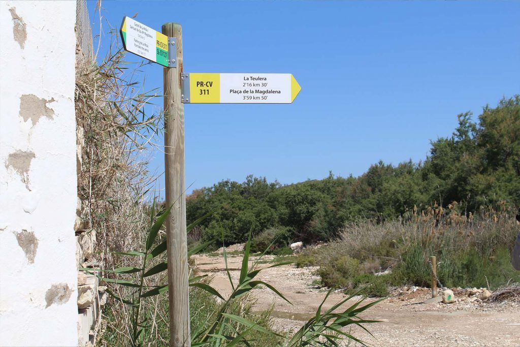 Ayuntamiento de Novelda paraje-5-1024x683 Medio Ambiente mejora la señalética del Paraje Natural Municipal Clots de la Sal i Serra de la Mola 
