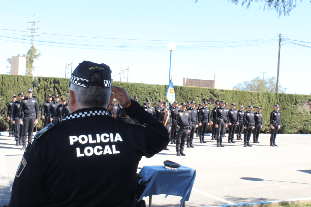 Ayuntamiento de Novelda 30-Dia-Policia-1024x683 Novelda se convierte en la ciudad de la provincia con mayor reducción de delitos durante el primer trimestre del año 