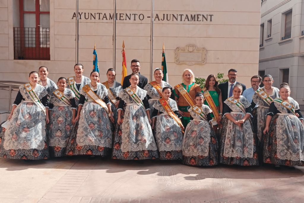 Ayuntamiento de Novelda 02-1024x683 Novelda celebra el 9 d’Otubre revalidant el seu compromís amb la història, les institucions, la cultura i la llengua valenciana 