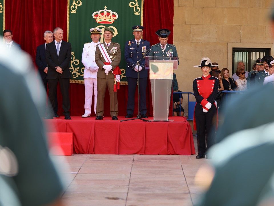 Ayuntamiento de Novelda img-01-Patrona-2023 Rafa Sarrió, intendente de la Policía Local de Novelda, recibe una distinción honorífica de la Guardia Civil 