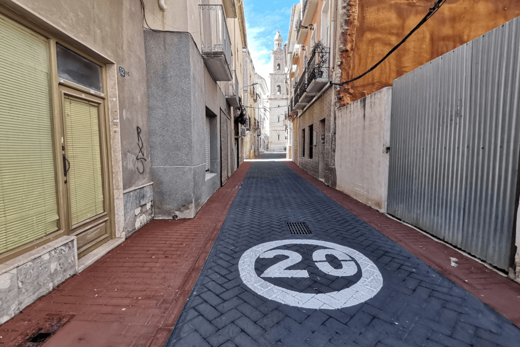 Ayuntamiento de Novelda 16-1024x683 Finalizan las obras de reconversión en plataforma única y preferencia peatonal del centro urbano 