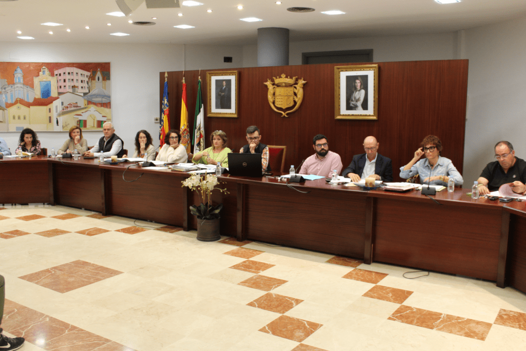 Ayuntamiento de Novelda 2-2-1024x683 Novelda reclama al Consorcio y a Conselleria medidas para aliviar los costes del tratamiento de residuos 