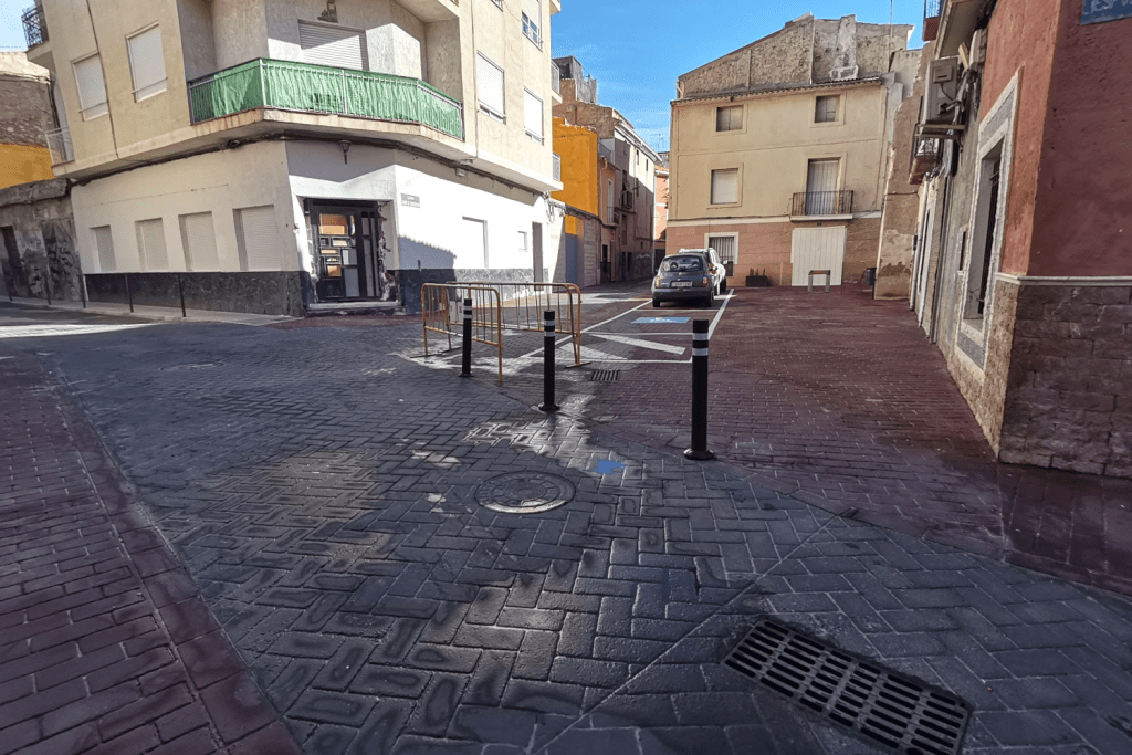 Ayuntamiento de Novelda 5-1-1024x683 Finalizan las obras de reconversión en plataforma única y preferencia peatonal del centro urbano 