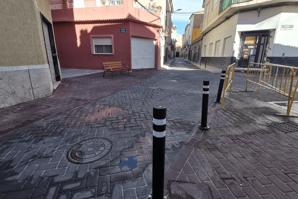 Ayuntamiento de Novelda 7-1024x683 Finalizan las obras de reconversión en plataforma única y preferencia peatonal del centro urbano 